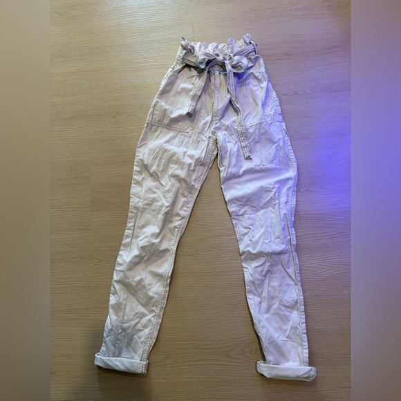 Abercrombie & Fitch Pants - Abercrombie & Fitch Cream Casual Pants